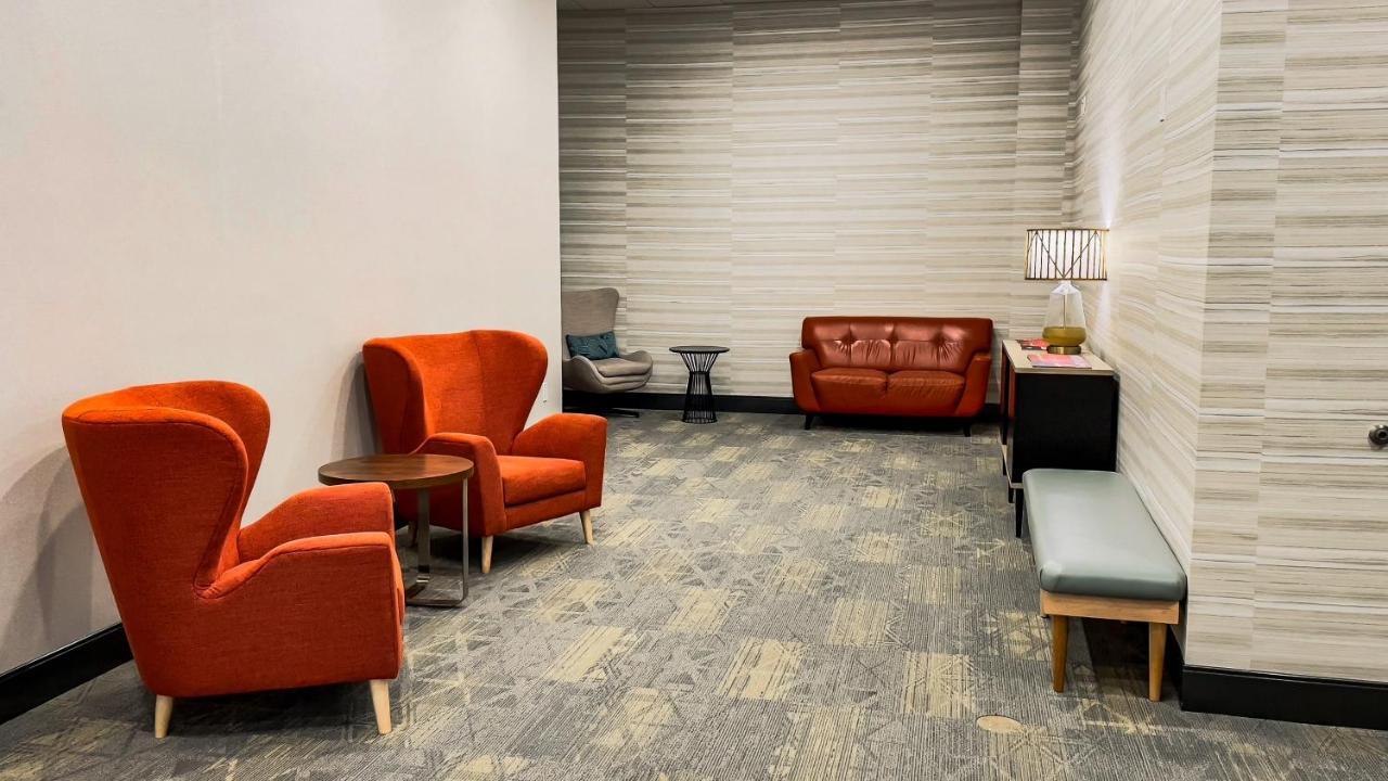 Holiday Inn Omaha Downtown - Waterpark By Ihg Eksteriør billede